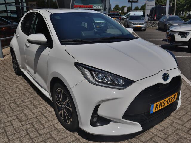 Toyota YARIS 1.5 Hybrid 115 First Edition | Adaptieve Cruise Control | Camera | Climate Control | Keyless |