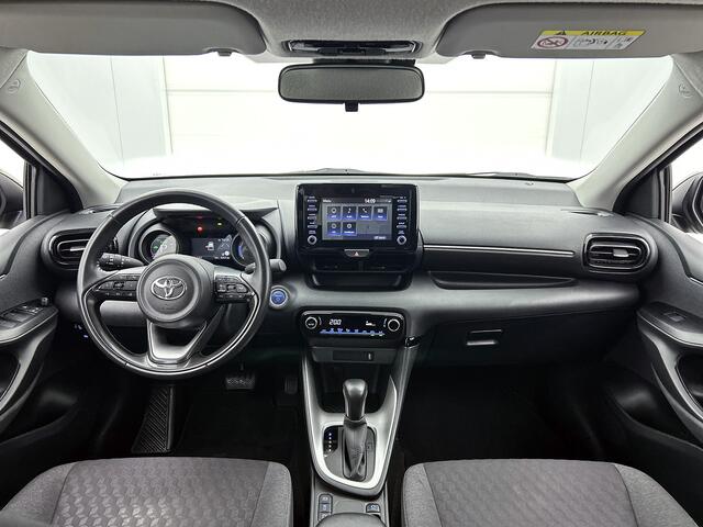 Toyota YARIS 1.5 Hybrid Dynamic | NIEUW GELEVERD & ONDERHOUDEN | 1e Eigenaar | Navigatie | Unieke Kleur | Onderweg-naar-dealer