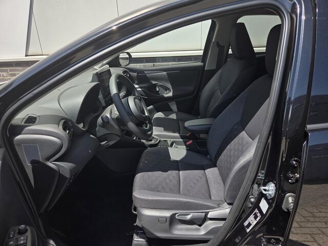 Toyota YARIS Hybrid 115 Dynamic Comfort Pack NL Auto Nieuw Voorraad Deal!