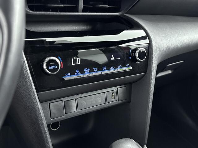 Toyota YARIS Cross 1.5 Hybrid Dynamic | Parkeercamera | Navigatie | Keyless Entry/Start | Onderweg-naar-dealer