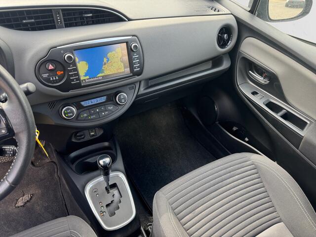 Toyota YARIS 1.5 VVT-i Active Aut- Camera, Navigatie, Lane Assist, Bots Waarschuwing, Clima