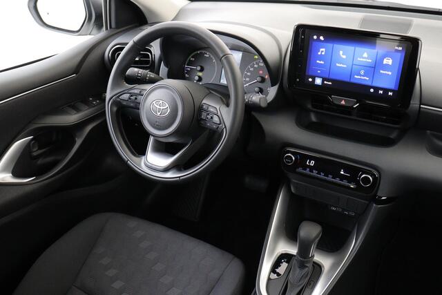Toyota YARIS 1.5 HYBRID 115 ACTIVE *PRIVATE LEASE V.A. ¤379,- P/M!* -CAMERA|ADAP.CRUISE|CARPLAY|LED|LENDESTEUN|15"