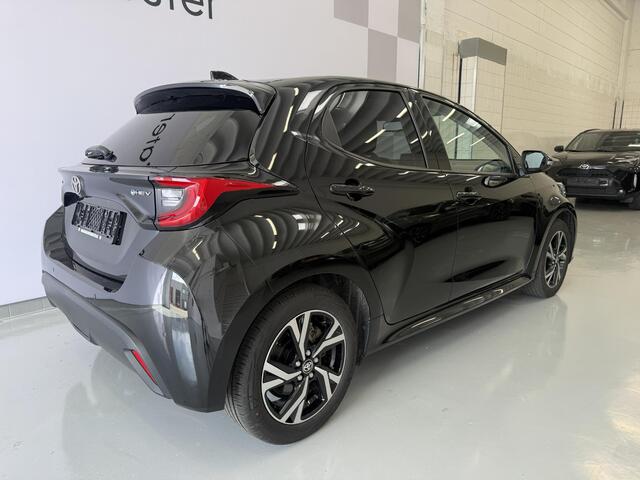 Toyota YARIS 1.5 Hybrid 115 Style PDC / Blind Spot / Stoel & Stuurverwarming