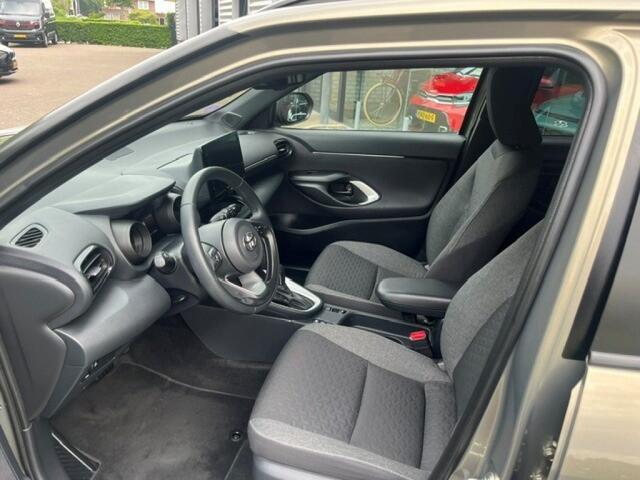 Toyota YARIS 1.5 HYBRID DYNAMIC CAMERA CARPLAY STOELVERWARMING