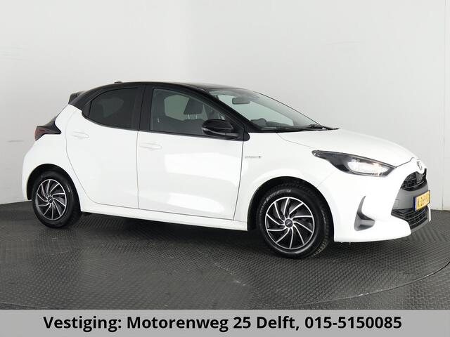 Toyota YARIS 1.5 HYBRIDE BLACK & WHITE GARANTIE TOT 3-2031! . APPLE CARPLAY & ANDRIOD AUTO . ACHTERUITRIJ CAMERA . ADAPTIEVE CRUISE CONTROL .