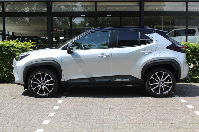 Toyota YARIS Cross 1.5 Hybrid 130pk GR SPORT Bi-Tone | Rijklaar | Trekhaak | JBL | HUD | PDC | Navi | Stoel/Stuur-verwarming | Adap. Cruise