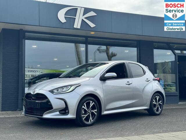 Toyota YARIS 1.5 Hybrid 115 Business