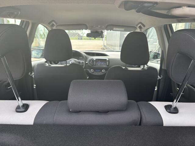 Toyota YARIS 1.5 VVT-i Active Automaat 5-drs. CAMERA/MEDIA/CRUISE/CLIMA