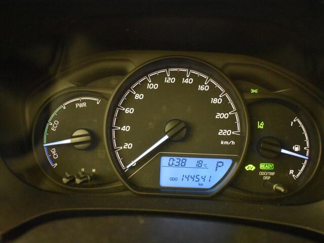 Toyota YARIS 1.5 Hybrid Active | Bleutooth | Climatronic | USB
