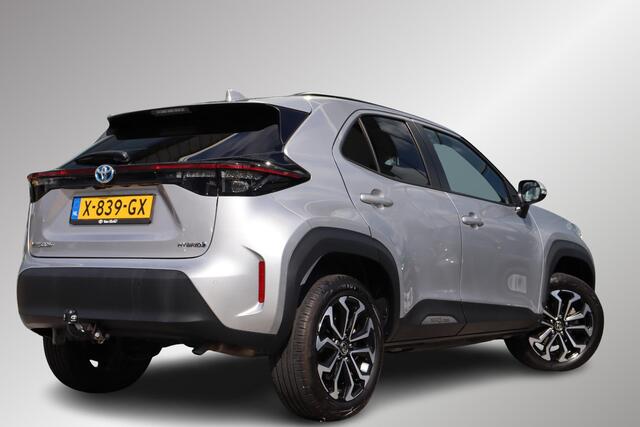Toyota YARIS Cross 1.5 Hybrid Dynamic Limited, Trekhaak, LM Velgen, Apple Carplay / Android Auto, Stoelverwarming.