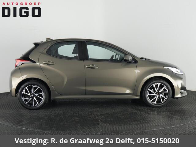 Toyota YARIS 1.5 VVT-i First Edition | Navigatie | Camera | Lichtmetalen velgen |