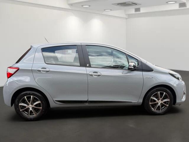 Toyota YARIS 1.5 Hybrid Active