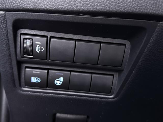 Toyota YARIS 1.5 Hybrid Executive Bi-Tone | Navigatie | JBL | Panoramadak | Head-up | BLS | PDC | Stuur-Stoelverwarming |