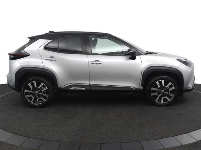 Toyota YARIS Cross 1.5 Hybrid 130 Launch Edition | Origineel Nederlands | Trekhaak | Stuurverwarming | Stoelverwarming |