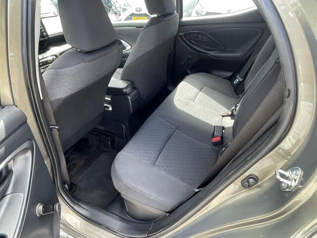 Toyota YARIS 1.5 Hybrid Active Parkeersensoren V+A