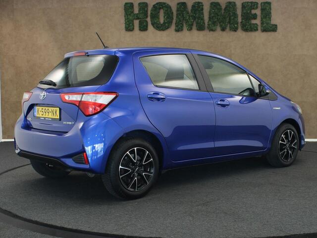 Toyota YARIS 1.5 Hybrid Dynamic - AIRCO AUTOMATISCH - ACHTERUITRIJCAMERA - CRUISE CONTROL - BLUETOOTH TELEFOONVOORBEREIDING - KEYLESS START - LEDEREN STUURWIEL