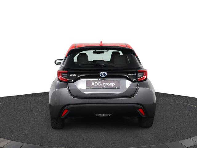 Toyota YARIS 1.5 Hybrid 115 First Edition | Parkeersensoren | Apple Carplay/Android auto | Stoelverwarming | Blindspot Monitor |