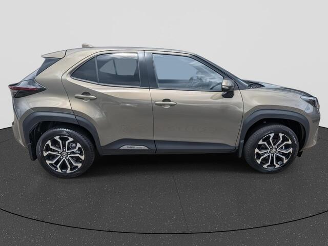 Toyota YARIS Cross 1.5 Hybrid First Edition | Rijklaar | Trekhaak | All Season |