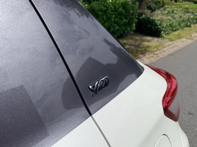 Toyota YARIS 1.5 Hybrid 100PK Y20 AutomaatoCamera