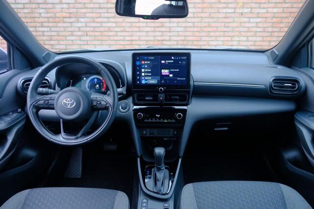 Toyota YARIS Cross 1.5 Hybrid 116pk CVT Dynamic | Comfort Pack | App Connect | Adaptive Cruise | Full LED | Camera | Keyless | Blind Spot | Stoelverwarming