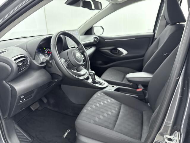Toyota YARIS 1.5 Hybrid 115 Dynamic | Parkeersensoren V+A | Stuur-Stoelverwarming | Onderweg-naar-dealer