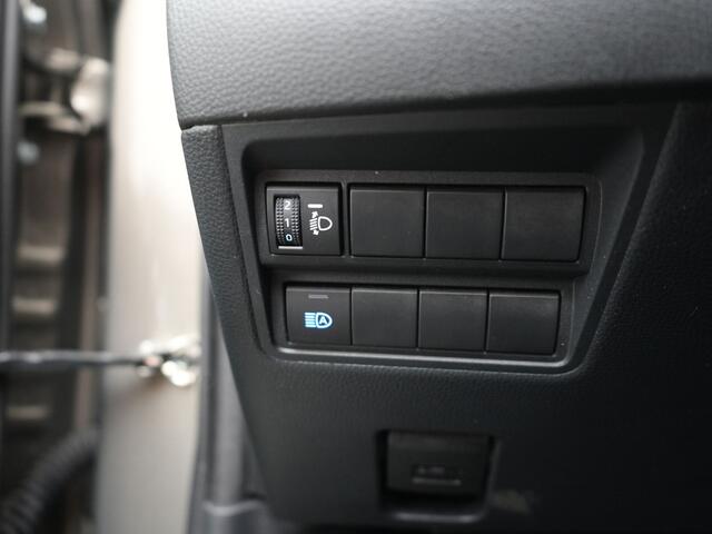 Toyota YARIS Cross 1.5 Hybrid Executive | Parkeersensoren V+A | JBL | Dode Hoek Detectie | Stoelverwarming |