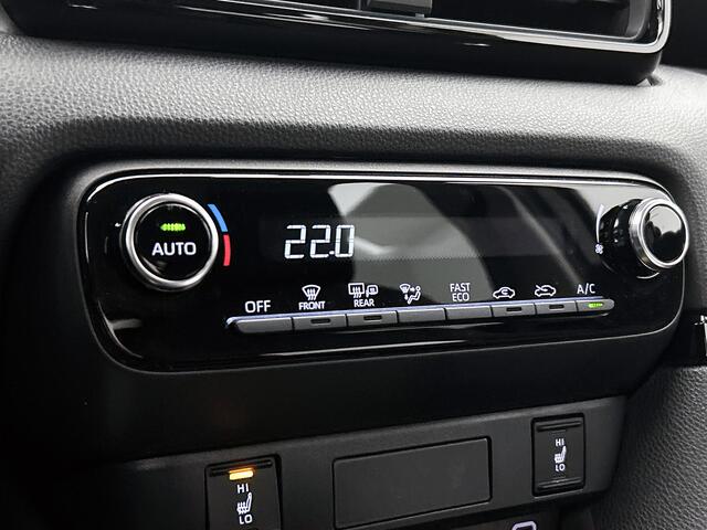 Toyota YARIS 1.5 Hybrid 115 Dynamic Comfort Pack | BTW Voertuig | Dodehoekdetectie | Stoel+stuurverwarming | Parkeersensoren Voor+Achter | Draadloze telefoonlader | Cruise Control Adaptive | Apple CarPlay/Android Auto |