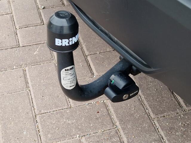 Toyota YARIS 1.5 Hybrid Dynamic Trekhaak - NL Auto - Carplay