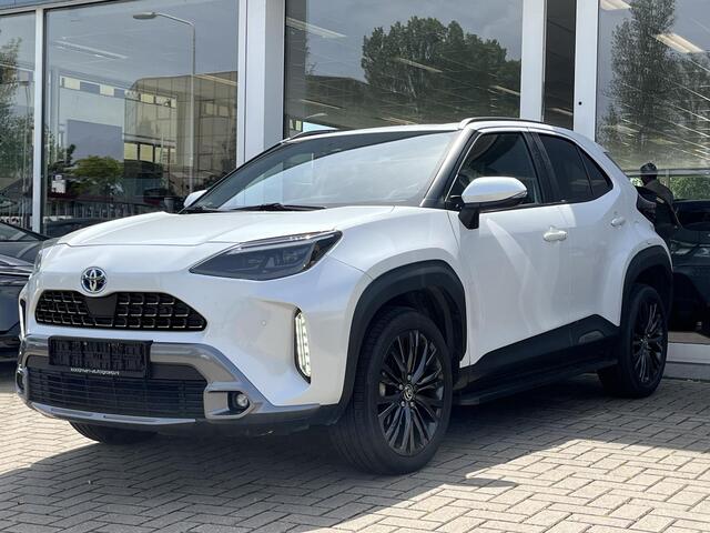 Toyota YARIS Cross 1.5 Hybrid AWD Adventure
