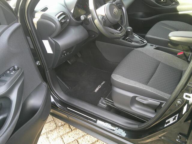 Toyota YARIS Cross 1.5 Hybrid 130 Dynamic Trekhaak Stuur/Stoel ver.