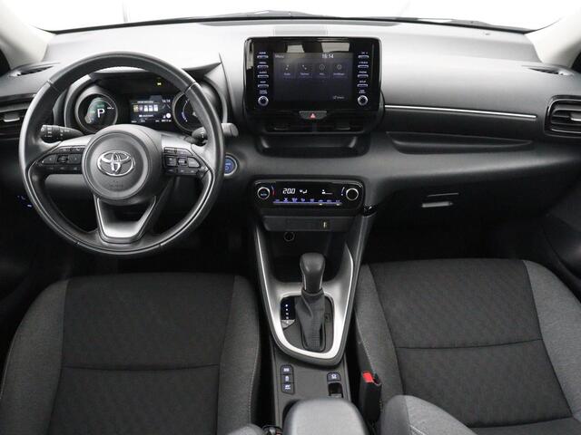 Toyota YARIS 1.5 Hybrid Dynamic | 38.500km NAP | Adaptive Cruise | DAB | Carplay | Full LED | Camera | LM | Keyless | Climate controle | Bluetooth