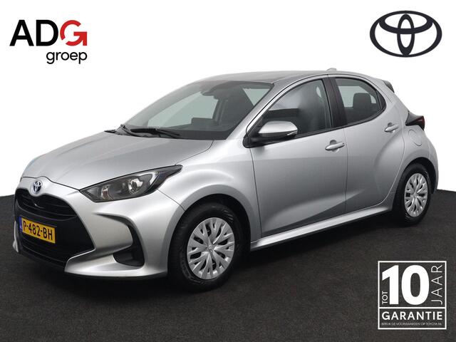 Toyota YARIS 1.5 Hybrid Active Trekhaak | Adaptieve Cruise Control | Climate Control | Lichtsensor | Automaat |