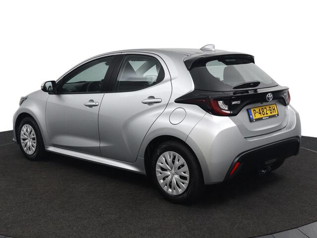 Toyota YARIS 1.5 Hybrid Active Trekhaak | Adaptieve Cruise Control | Climate Control | Lichtsensor | Automaat |