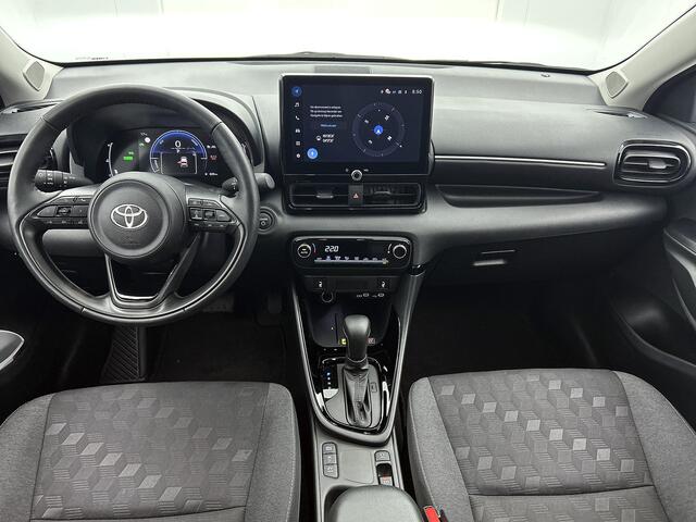 Toyota YARIS 1.5 Hybrid 115 Dynamic Comfort Pack | BTW Voertuig | Dodehoek detectie | Parkeersensoren voor+achter | Stoel+stuurverwarming | Cruise Control Adaptive | Apple CarPlay/Android Auto |