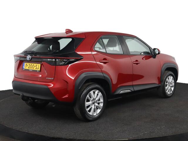 Toyota YARIS Cross 1.5 Hybrid Active | Apple Carplay/Android Auto | Trekhaak | Parkeercamera | Adaptieve Cruise Control |