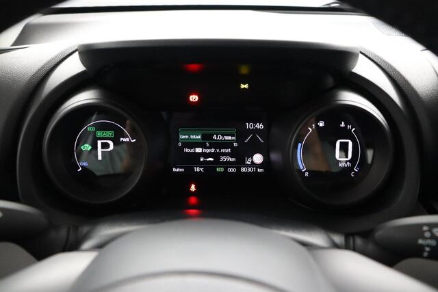 Toyota YARIS Cross 1.5 Hybrid Active | Apple Carplay/Android Auto | Trekhaak | Parkeercamera | Adaptieve Cruise Control |