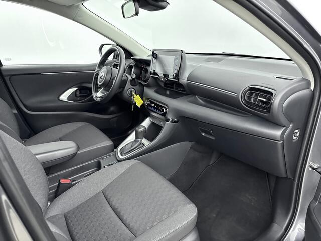 Toyota YARIS 115 Hybrid Dynamic | Navigatie | LED Verlichting | Onderweg-naar-dealer