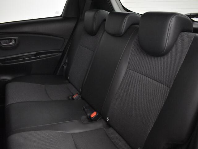 Toyota YARIS 1.5 Hybrid High Chic | Half leder | Camera |