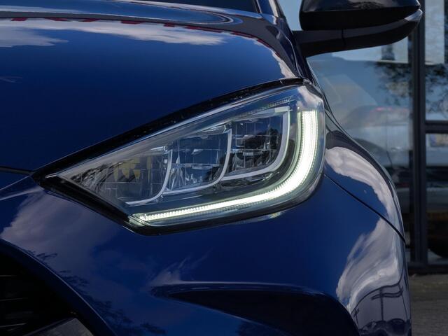 Toyota YARIS 1.5 Hybrid Executive | Trekhaak | Stoelverw. | Leer | Dodehoek | PDC V+A | Camera | Keyless | Carplay