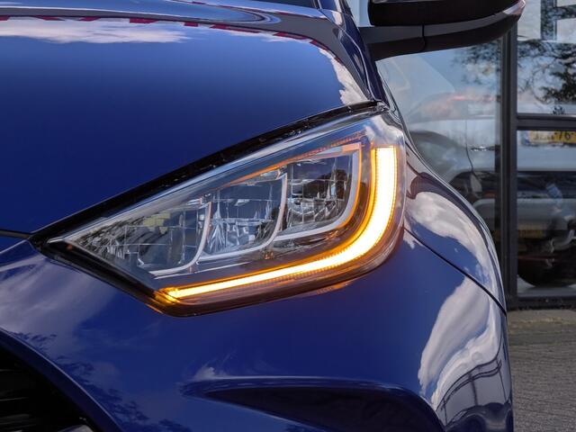 Toyota YARIS 1.5 Hybrid Executive | Trekhaak | Stoelverw. | Leer | Dodehoek | PDC V+A | Camera | Keyless | Carplay