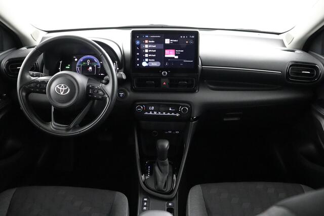 Toyota YARIS 1.5 Hybrid 115 First Edition | Apple Carplay/Android Auto | Parkeercamera | Adaptie Cruise-Control |