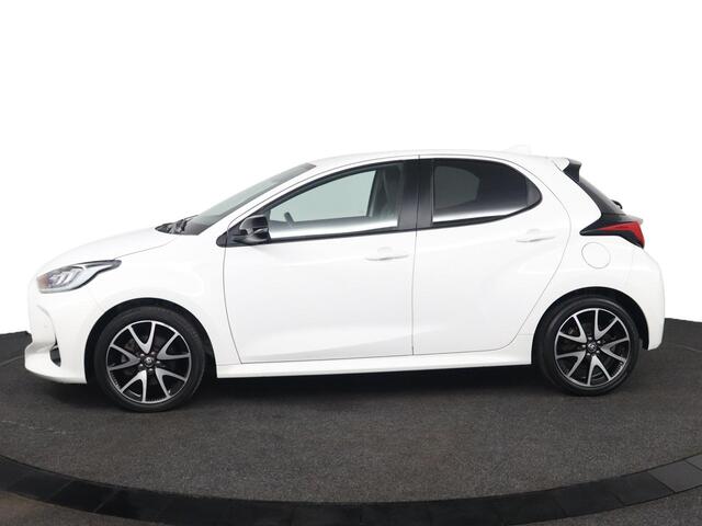 Toyota YARIS 1.5 Hybrid Executive | Apple Carplay/Android Auto | Parkeersensoren | Navigatie | Stoelverwarming |