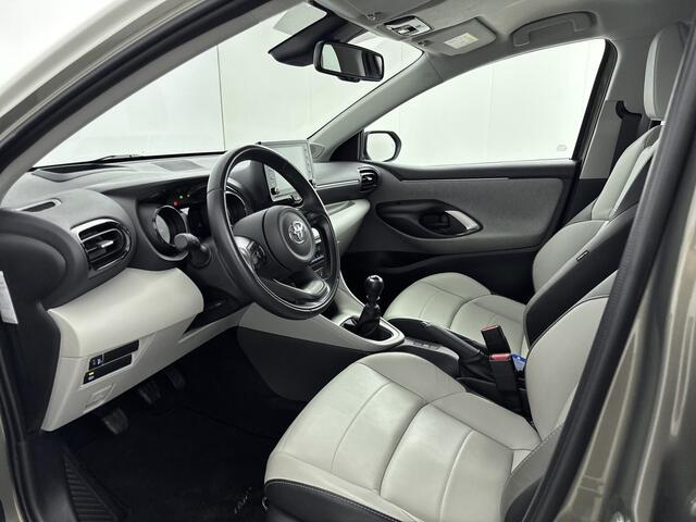 Toyota YARIS 1.5 VVT-i Executive | Parkeersensoren V+A | Dode Hoek Detectie | Onderweg-naar-dealer