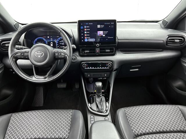 Toyota YARIS 1.5 Hybrid 130 Executive | Parkeersensoren V+A | Stuur-Stoelverwarming | Onderweg-naar-dealer