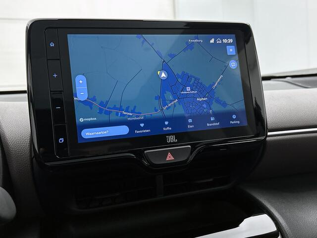 Toyota YARIS Cross 1.5 Hybrid Executive | Panoramadak | JBL | Head-Up Display | Dodehoek detectie | Elektrische achterklep | Parkeersensoren voor+achter |