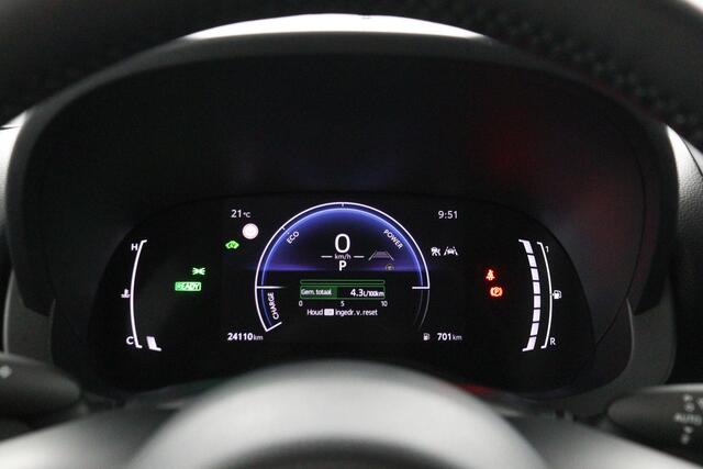 Toyota YARIS 1.5 Hybrid 115 Dynamic | Stoel / Stuurverwarming | Dodehoekdetectie | Parkeersensoren |
