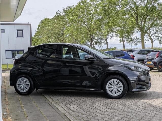 Toyota YARIS 1.5 Hybrid Active | Afn. Trekhaak | All-season | Camera | Adapt. Cruise | Carplay | Climate