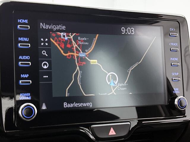 Toyota YARIS 1.5 Hybrid Style bi-tone | Head-Up Display| Parkeersensoren voor+achter | Dodehoek detectie | Draadloze telefoonlader | Keyless Entry/Start | Navigatie | Apple CarPlay/ Android auto |