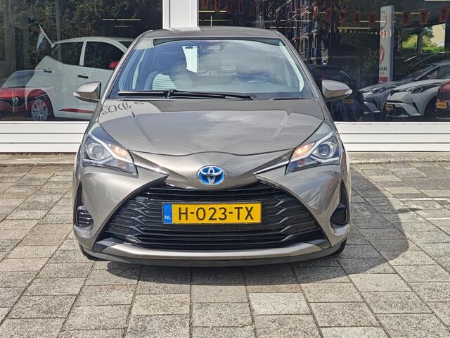 Toyota YARIS 1.5 Hyb. Active