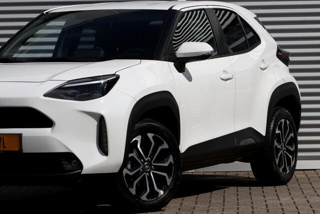 Toyota YARIS Cross 1.5 Hybrid Dynamic / Team-D